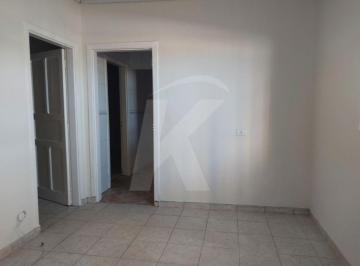 Casa · 40m² · 2 Quartos · Casa com 2 quartos, sala, cozinha, banheiro e área de serviço.