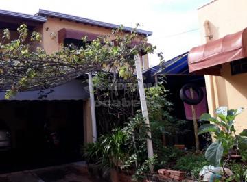Casa · 200m² · 3 Quartos · 3 Vagas · Sobrado á Venda no Bairro Santo Antônio!
