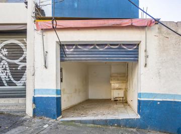 Comercial · 16m² · Loja na Rua Conde de Sarzedas, N. 245 • 16 m²