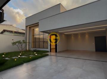 Casa · 198m² · 3 Quartos · 4 Vagas · CASA TÉRREA COMPLETA: 3 SUÍTES, PLANEJADOS, PISCINA E 4 VAGAS DE GARAGEM