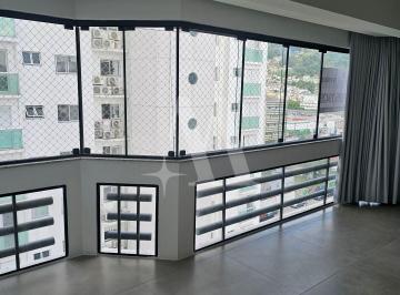 Apartamento · 110m² · 3 Quartos · 1 Vaga · OPORTUNIDADE NO CENTRO DE FLORIANÓPOLIS – AMPLO, REFORMADO E PRONTO PARA MORAR!