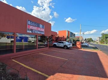 Comercial · 650m² · 3 Quartos · 6 Vagas · Imóvel comercial na Av. Independência com 650 m² de construção