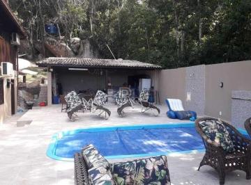 Casa · 120m² · 2 Quartos · 2 Vagas · Casa em Sambaqui
