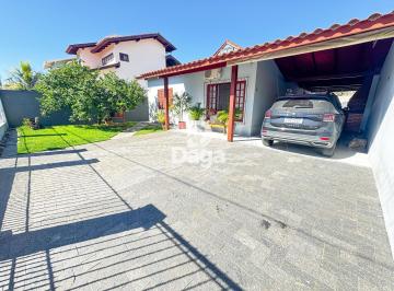 Casa · 127m² · 3 Quartos · 4 Vagas · Casa no Carianos - 3 dormitórios, sendo 2 suites - Florianópolis/SC