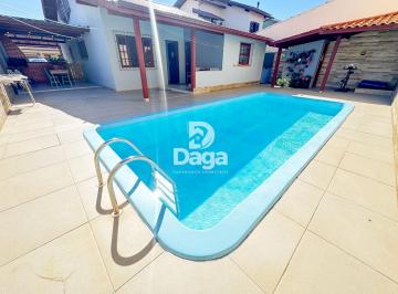 Casa · 127m² · 3 Quartos · 4 Vagas · Casa no Carianos - 3 dormitórios, sendo 2 suites - Florianópolis/SC