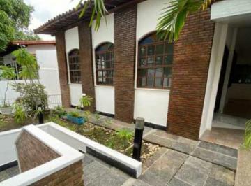 Casa de 3 quartos, Salvador · Casa com 360 m² e 3 quartos (1 suíte) à venda na Pituba