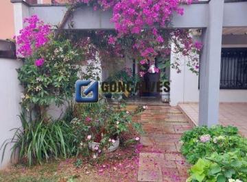 Casa · 255m² · 3 Quartos · 5 Vagas · São0 Bernardo do Campo Bairro Assunção - Excelente Sobrado