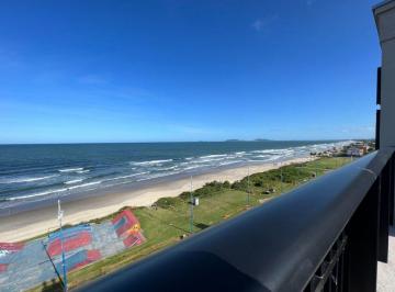 kp6xke82nwy0nwyzndy5zdky_md · Apartamento Frente Mar três dormitórios