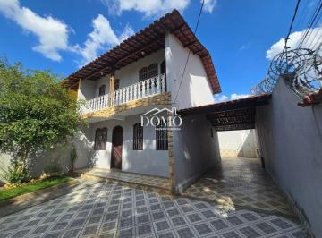 drr2qje2owvhnwnimjy0zwy3_md · CASA COM 04 QUARTOS E 04 BANHEIROS