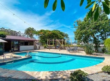 e378a44bf676b94e6b5d003ba4daf729dd43bc4e · Casa com 6 dormitórios à venda, 411 m² por R$ 2.499.000,00 - Trindade - Florianópolis/SC