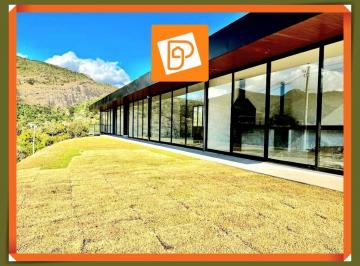 Casa · 180m² · 3 Quartos · 3 Vagas · Casa em Itaipava, Petrópolis/RJ de 180m² 3 quartos à venda por R$ 1.400.000,00