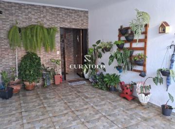 Casa · 142m² · 3 Quartos · 2 Vagas · Casa/sobrado à venda com 142 m², 3 quartos, quintal e 2 vagas, Vila Pires, São Bernardo do Campo.