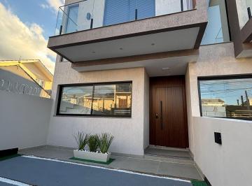 Casa · 105m² · 3 Quartos · 2 Vagas · Excelente sobrado à venda no bairro Parque da Matriz - Cachoeirinha/RS