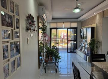 Apartamento · 89m² · 2 Quartos · 1 Vaga · Seu Refúgio a 500 Metros da Praia na Martim de Sá: Apartamento com Lazer Completo!
