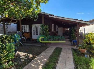 862e5ed9bb92a6011fb556a966aa04de1d1a336d · Casa com 3 dormitórios à venda. Amplo Terreno com 379,20 m² por R$ 700.000,00 - Centro - Penha/SC