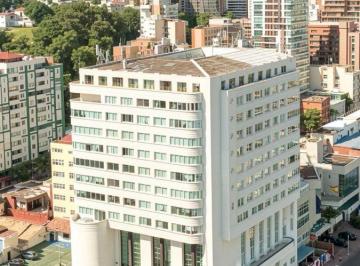 Apartamento de 3 quartos, Salvador · Apartamento a venda na Barra com 3 quartos vista mar e dependência no edf Oceania