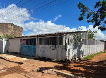 Casa de 2 quartos, Samambaia · Casa de Esquina + Casa de Fundos na QR 421 – Samambaia Norte