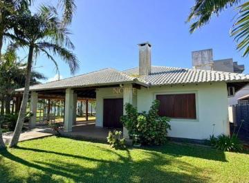 Casa · 157m² · 3 Quartos · 4 Vagas · Casa á venda na Itapeva com 3 dormitórios, próxima ao mar !!