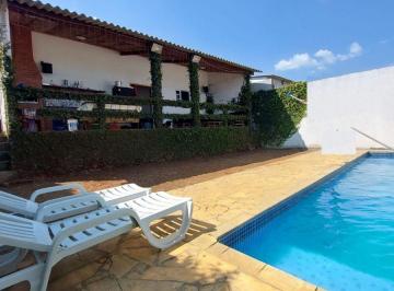 Casa de 3 quartos, Mogi das Cruzes · Casa com 03 dormitórios - 04 Vagas de Garagem - Piscina - Lazer completo