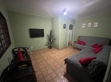 Casa en Venda de 3 quartos Taguatinga Sul · Casa + Subsolo á venda, lote de 300m² com 3 quartos, 2 suites - Laje - QSD 20 - Taguatinga Sul