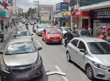 Comercial , Pindamonhangaba · Prédio Comercial 0,9% ao mês | 700 m² | Abaixo do Mercado em Pindamonhangaba