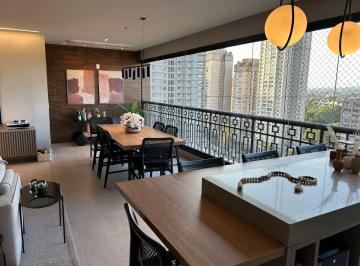 Apartamento de 4 quartos, Barueri · Apartamento com 228 m² e 4 quartos à venda em Alphaville mobiliado