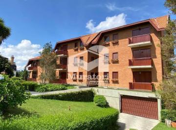 Apartamento · 143m² · 3 Quartos · 2 Vagas · Apartamento com vista e sol em Capivari