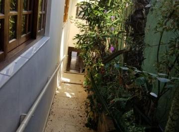 Casa de 6 quartos, São Paulo · Sobrado Espaçoso com 6 Quartos + Edícula | Ideal para Morar ou Empreender!