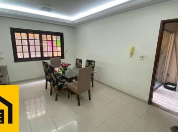 72a9d46eac1d4fb6c57c1cd7c3339c08c87bb39b · Sobrado com 4 dormitórios para alugar, 329 m² por R$ 6.800/mês - Vila Dirce - Mauá/SP