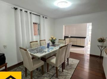 6b4d9c7fbd2d305a6356836e99e661872d3d490d · CASA JARDIM ARACY