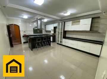 ce0f70544a26a7e5845029a3efcafea6a69dedc9 · Sobrado com 3 dormitórios à venda, 272 m² por R$ 1.200.000 - Parque São Vicente - Mauá/SP