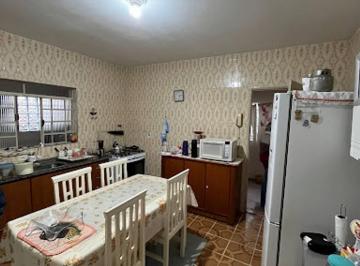 1e669f6bdf4df0a5e8aa02b7ed60fa40703e20c7 · Casa com 2 dormitórios à venda, 300 m² por R$ 426.000,00 - Parque Bandeirantes - Mauá/SP