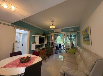 Apartamento de 3 quartos, São Sebastião · Apartamento pé na areia em Barra do Una