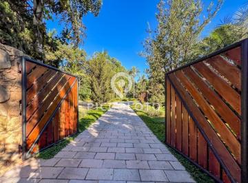 Casa · 743m² · 4 Quartos · 10 Vagas · Sobrado à venda em Campinas, Sítios de Recreio Gramado, com 4 suítes, com 743.38 m², Chácara Gramado