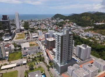 Apartamento · 75m² · 2 Quartos · 2 Vagas · MANU BAY - LOCAÇÃO ANUAL NA PRAIA BRAVA COM 2 DORMITÓRIOS, SUÍTE, SACADA COM CHURRASQUEIRA E 2 VAGAS