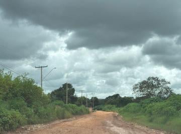 Terreno , Vicente Pires · Lote com 300 metros, localizado na Rua 6, na avenida principal da 26 de Setembro.