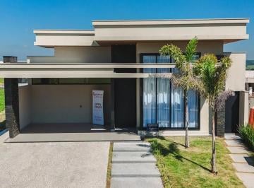Casa · 300m² · 3 Quartos · 4 Vagas · Venda de Casa em Condomínio Mobiliada com Piscina no Residencial Dona Maria Candida - Jardim Regina