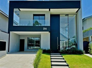 Casa · 490m² · 5 Quartos · 4 Vagas · Casa Maravilhosa com Piscina, Espaço Gourmet.
