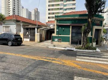 Comercial · 450m² · 1 Quarto · 1 Vaga · Dois imóveis comerciais com 600 m² ao total.