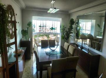 Apartamento · 141m² · 4 Quartos · 2 Vagas · Excelente Apto com 141 m².