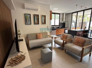 Foto 01 · Casa em Condomínio de Luxo em Juquehy, São Sebastião-SP: 4 Quartos, 3 Suítes, 220m² - Venda ou Locaç