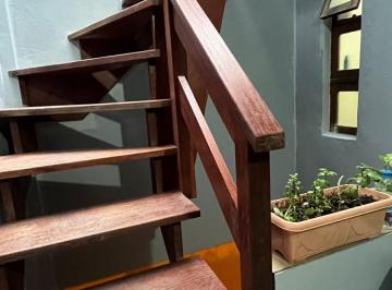 Casa · 19m² · 5 Quartos · 1 Vaga · Sobrado Imponente com 4 Andares e 230m² – Garden Privativo e Lareira | R$ 1.480.