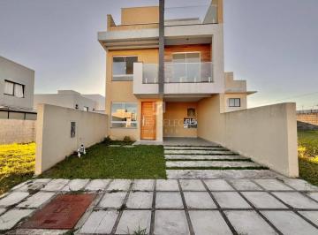 Casa · 125m² · 3 Quartos · 2 Vagas · Casa de condomínio com 125 m², 3 quartos sendo 1 s