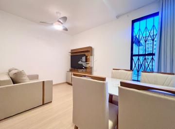 Apartamento · 43m² · 1 Quarto · 1 Vaga · Quarto e sala mobiliado com área externa e vaga no Centro de Juiz de Fora