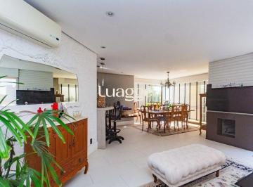 Apartamento · 250m² · 3 Quartos · 5 Vagas · Cobertura 3 quartos, no bairro Petrópolis