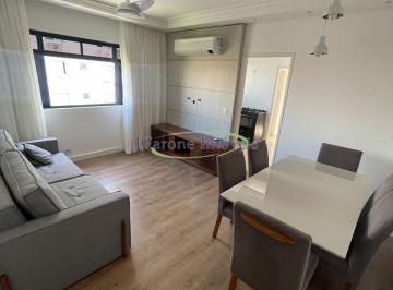 Foto 01 · Locação de apartamento com 2 quartos e dependência com 1 vaga no Embaré em Santos / SP