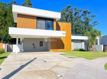 Casa · 340m² · 4 Quartos · 4 Vagas · Casa em Condomínio 4 quarto(s), no bairro Vila Nova
