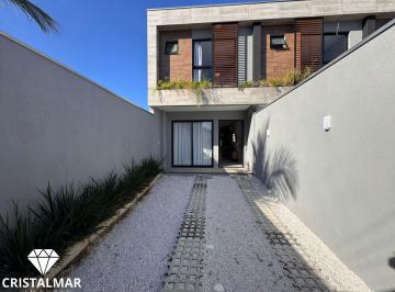 Casa · 100m² · 2 Quartos · 1 Vaga · Sobrado Novo em Morrinhos 200m do Mar | 2 Suítes, Piscina e Mobiliado