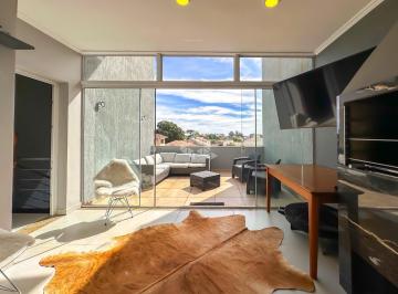 Casa · 182m² · 3 Quartos · 2 Vagas · Casa ampla 3 andares e 2 vagas