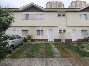 Casa · 95m² · 3 Quartos · 2 Vagas · Imperdível oportunidade de adquirir uma casa com 3 quartos e 2 vagas de garagem
